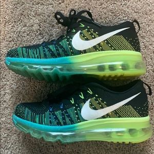 Nike FLYKNIT MAX